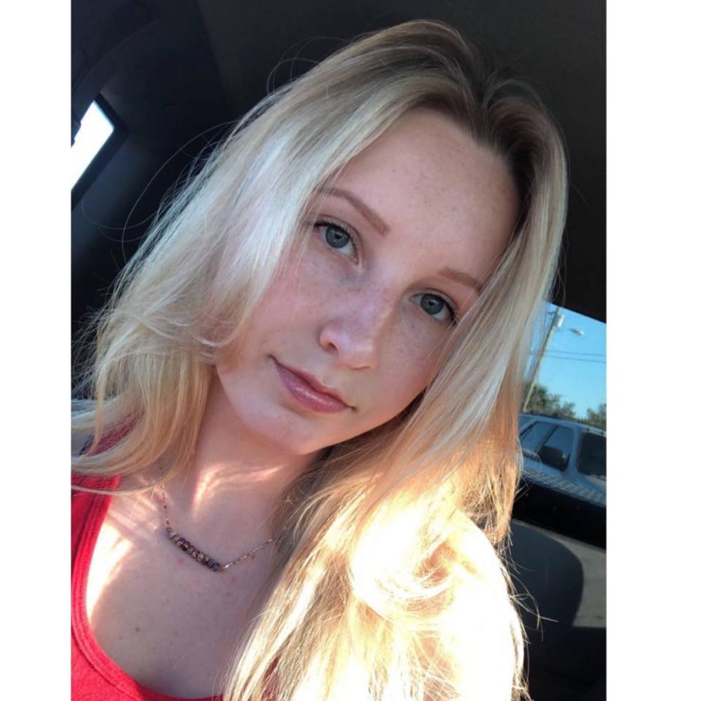 Meet your Posher, Kara